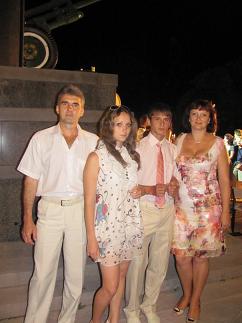я,брат и наши родители